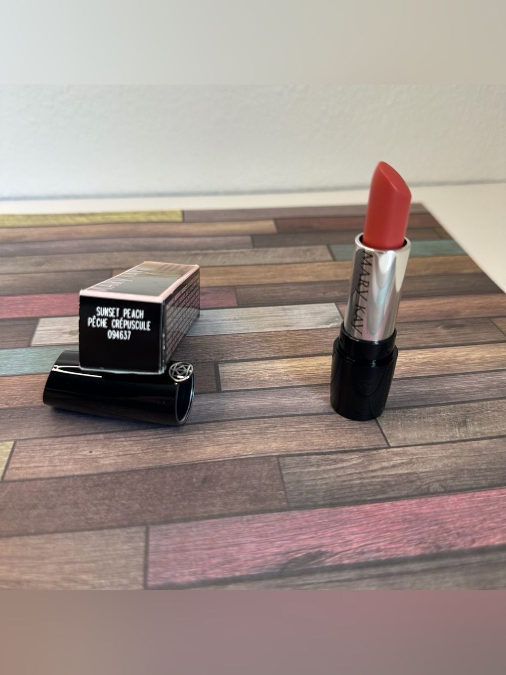 Mary Kay Gel Semi Shine Lipstick Sunset Peach NIB